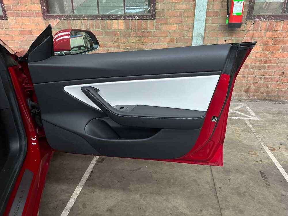 Tesla Model 3 Langstrecken-Allradantrieb 75 kWh 441 PS 2019, G-003-LT