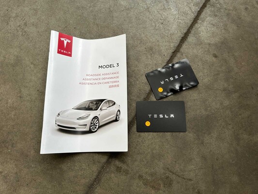 Tesla Model 3 Long Range AWD 75kWh 441pk 2019, G-003-LT