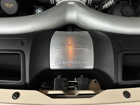 Porsche 911 Turbo Cabriolet 997.2 3.8 TT 500pk 2010 -Hardtop- Youngtimer (23.000 km)