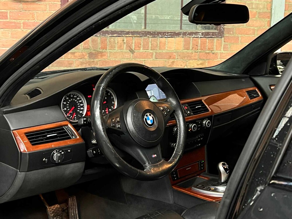 BMW M5 5.0 V10 E60 507 PS 2008 5er YOUNGTIMER