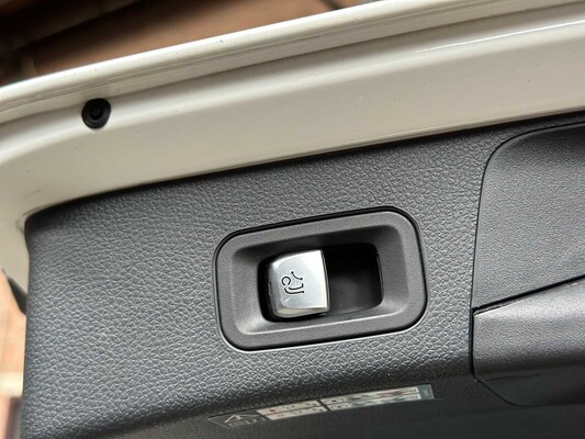 Mercedes-Benz C450 AMG 3,0 V6 4Matic 367 PS 2016 C-Klasse Kombi, ZN-456-J