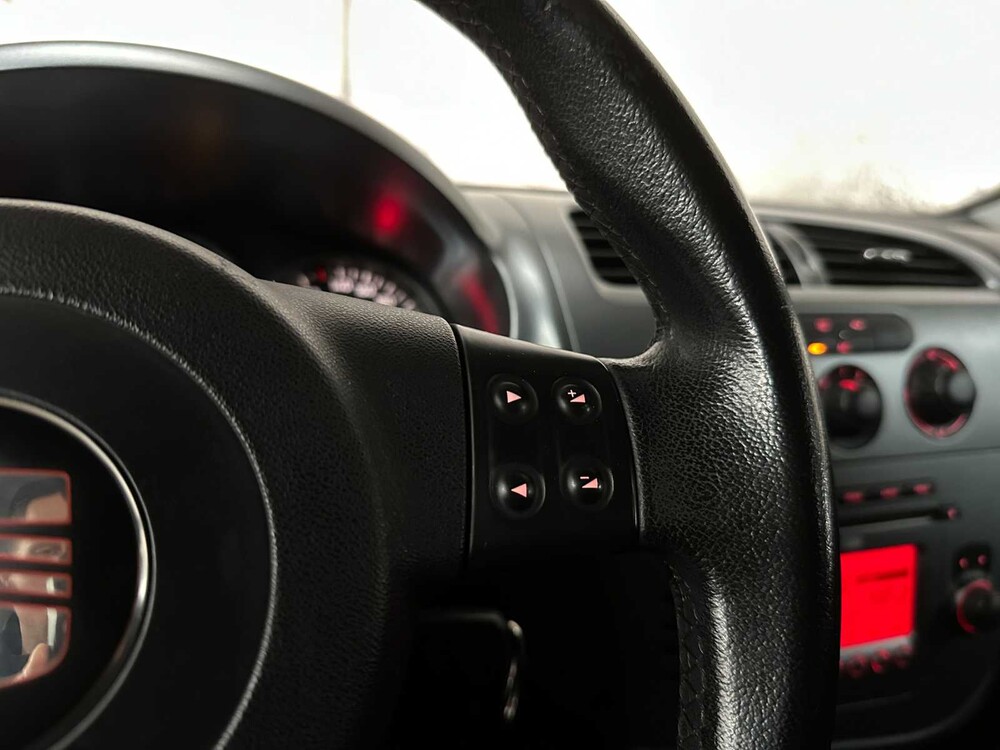 SEAT Leon 1.6 Sport 102PK 2008, KB-713-G