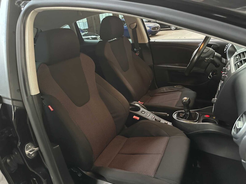 SEAT Leon 1.6 Sport 102PK 2008, KB-713-G