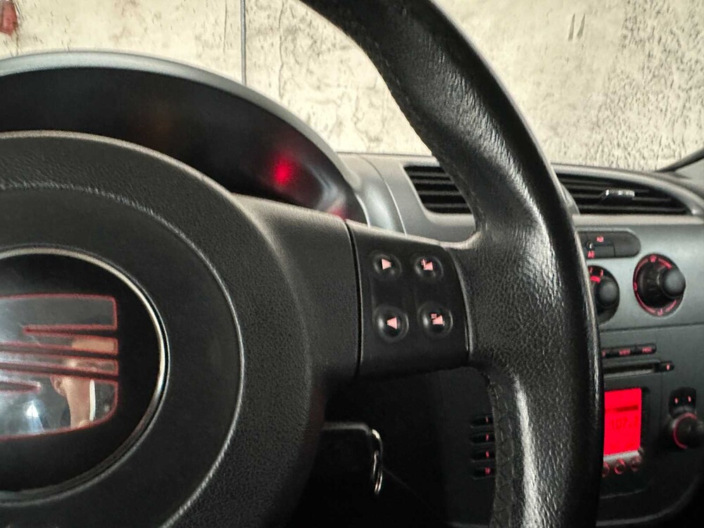 SEAT Leon 1.6 Sport 102HP 2008, KB-713-G