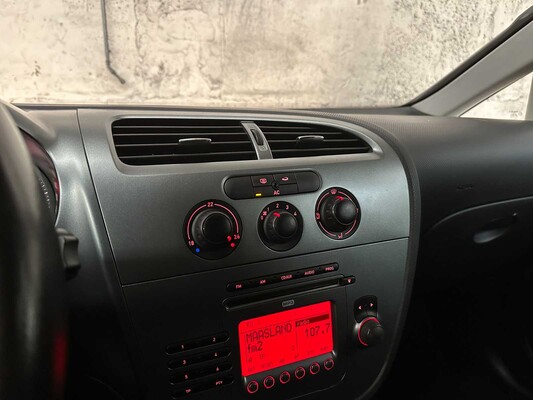 SEAT Leon 1.6 Sport 102PK 2008, KB-713-G