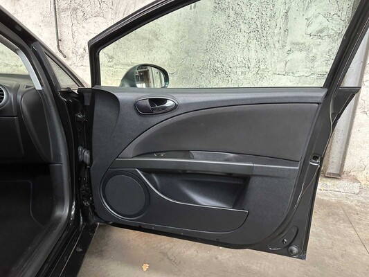 SEAT Leon 1.6 Sport 102PK 2008, KB-713-G