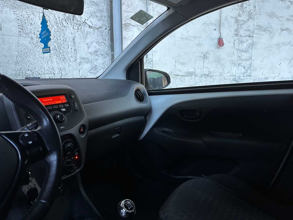 Peugeot 108 1.0 e-VTi Active 72 PS 2021 (Erstbesitzer), L-735-VT