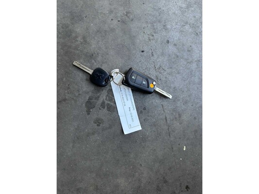 Peugeot 108 1.0 e-VTi Active 72 PS 2021 (Erstbesitzer), L-735-VT