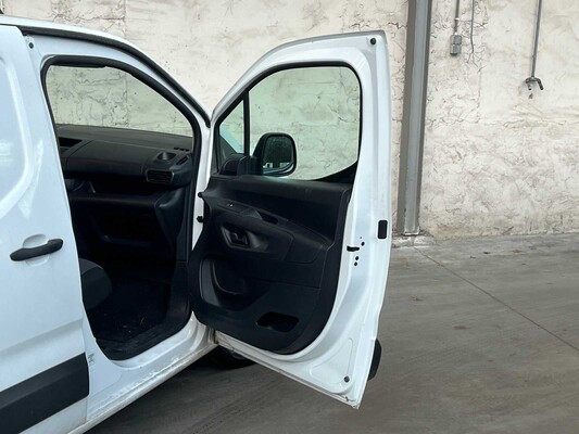 Peugeot Partner 1.5 Bl.HDI Prem Long 102 pk 2020 (Origineel-NL+1e eigenaar), VFD-52-J