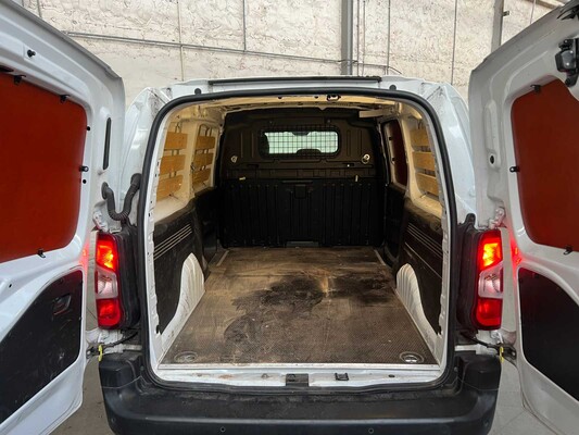 Peugeot Partner 1.5 Bl.HDI Prem Long 102 pk 2020 (Origineel-NL+1e eigenaar), VFD-52-J