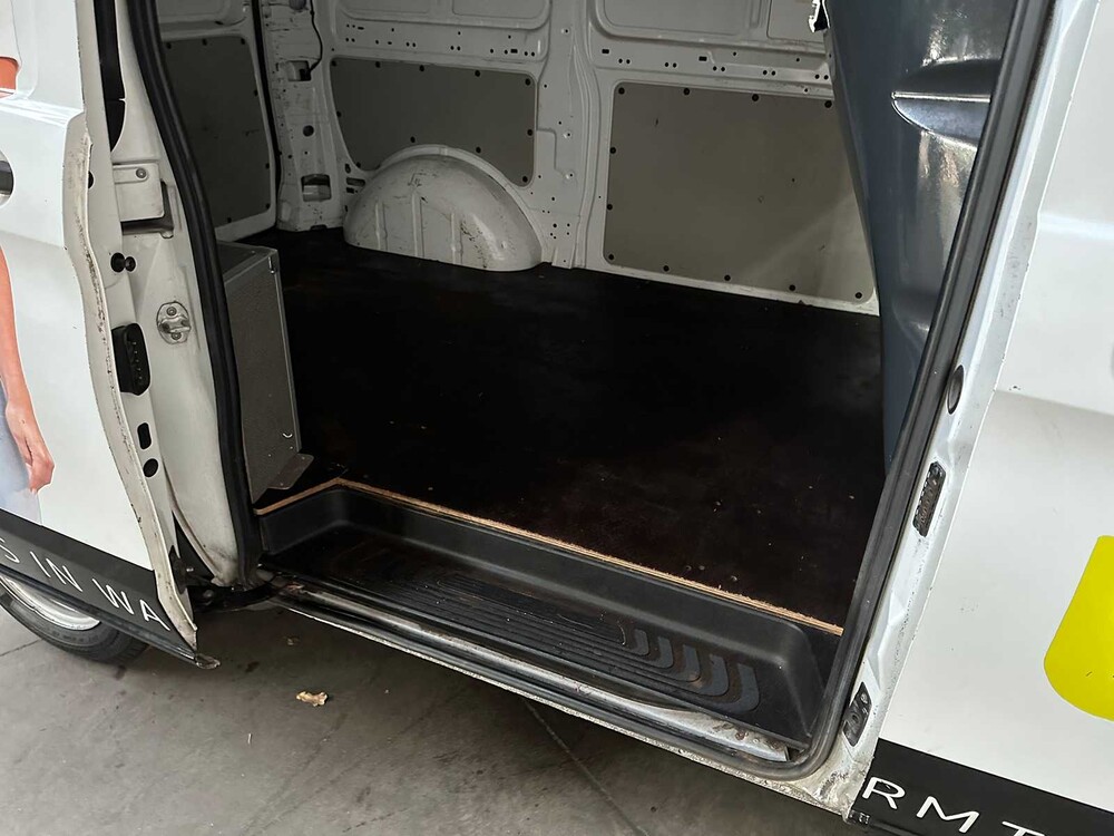 Mercedes-Benz Vito 109 CDI Long 88 PS 2016, VT-310-F