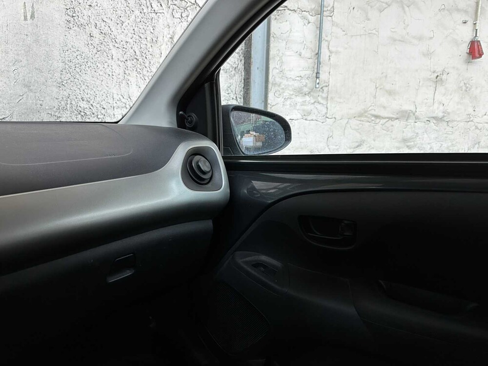 Peugeot 108 1.0 e-VTi Active 69 PS 2018, SL-329-L