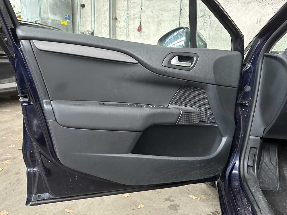 Citroen C4 1.2 PureT.Feel Coll. 110pk 2016, RK-602-V