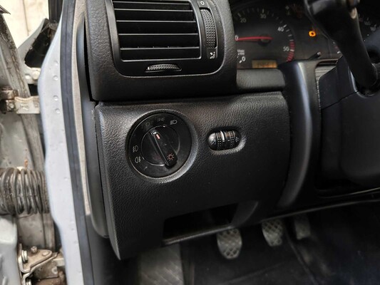 Volkswagen Passat 1,9 TDI Trendline 90 PS 2000, 06-FD-FF