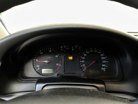 Volkswagen Passat 1,9 TDI Trendline 90 PS 2000, 06-FD-FF