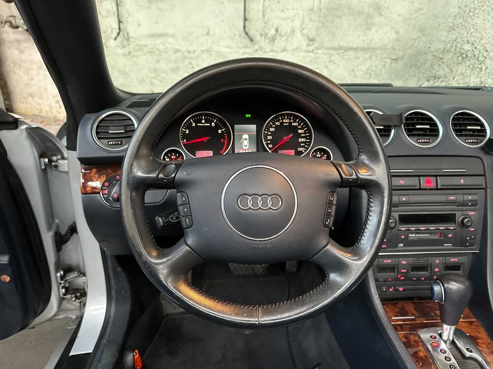 Audi A4 Cabriolet 3.0 V6 Exclusive 220pk 2003 -Automaat-, 38-LR-TT