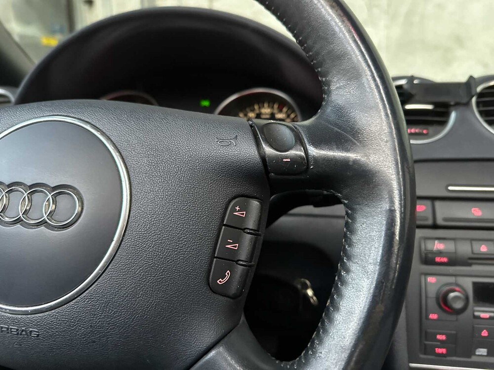 Audi A4 Cabriolet 3.0 V6 Exclusive 220pk 2003 -Automaat-, 38-LR-TT