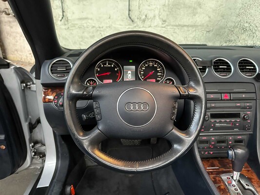 Audi A4 Cabriolet 3.0 V6 Exclusive 220pk 2003 -Automaat-, 38-LR-TT