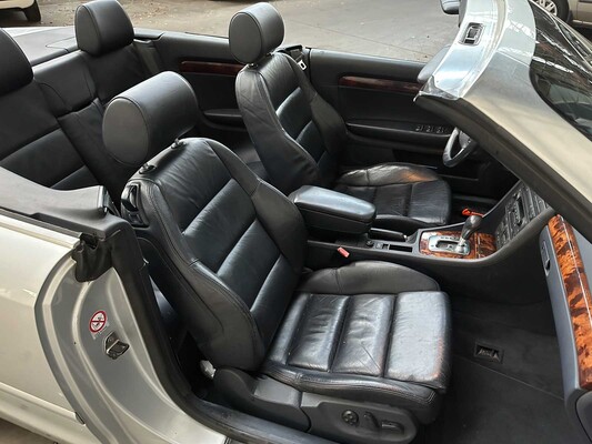 Audi A4 Cabriolet 3.0 V6 Exclusive 220hp 2003 -Automatic-, 38-LR-TT