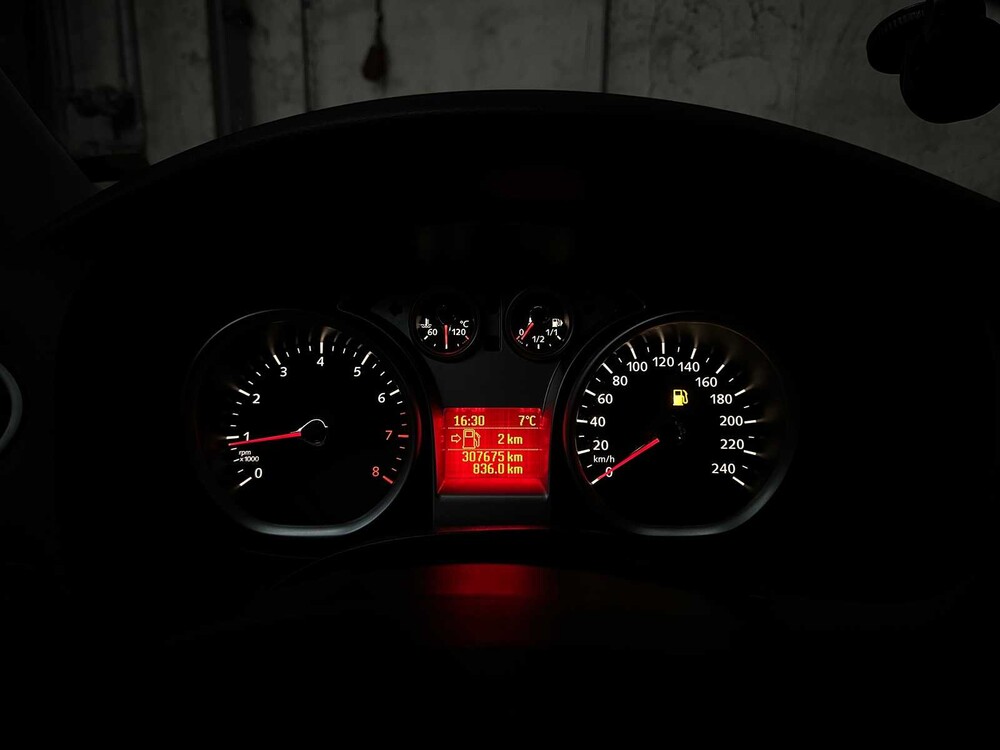 Ford Focus Wagon 1.6 Comfort 101pk 2012, 01-SZV-4