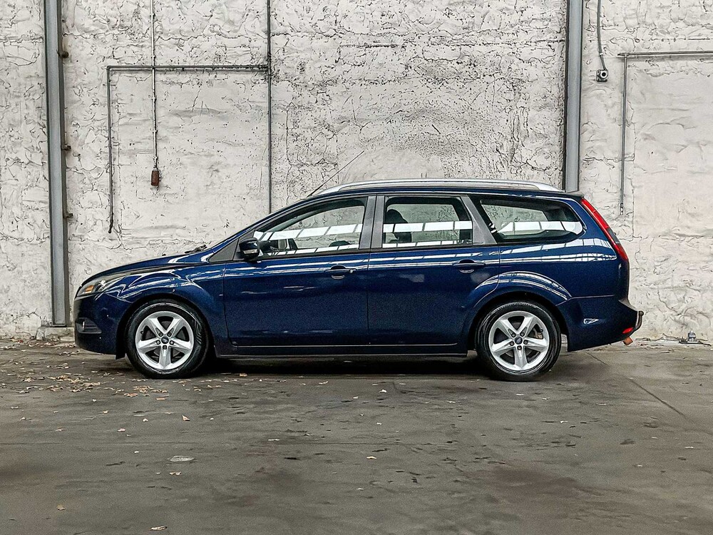 Ford Focus Kombi 1,6 Comfort 101 PS 2012, 01-SZV-4