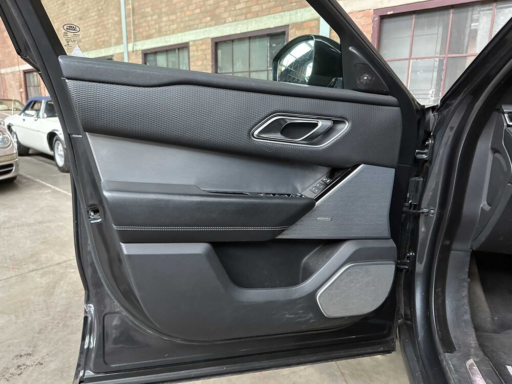 Land Rover Range Rover Velar 2.0 I4 AWD R-Dynamic SE 241pk 2017 (Origineel-NL), PX-296-F