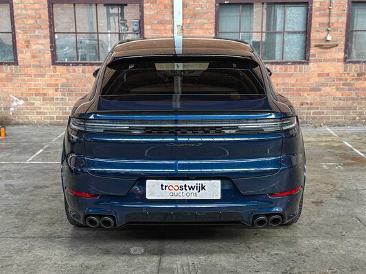 Porsche Cayenne Coupe 4.0 V8 S 474 PS 2024 (1. Besitzer) Herstellergarantie