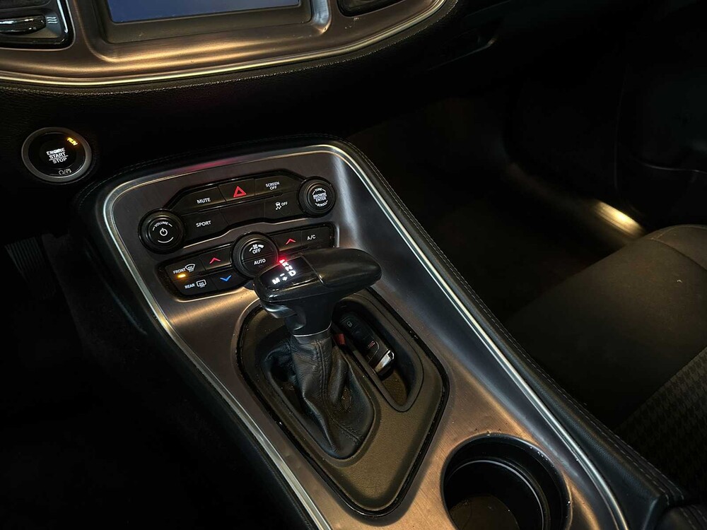 Dodge Challenger SXT 3.6 V6 305hp 2018