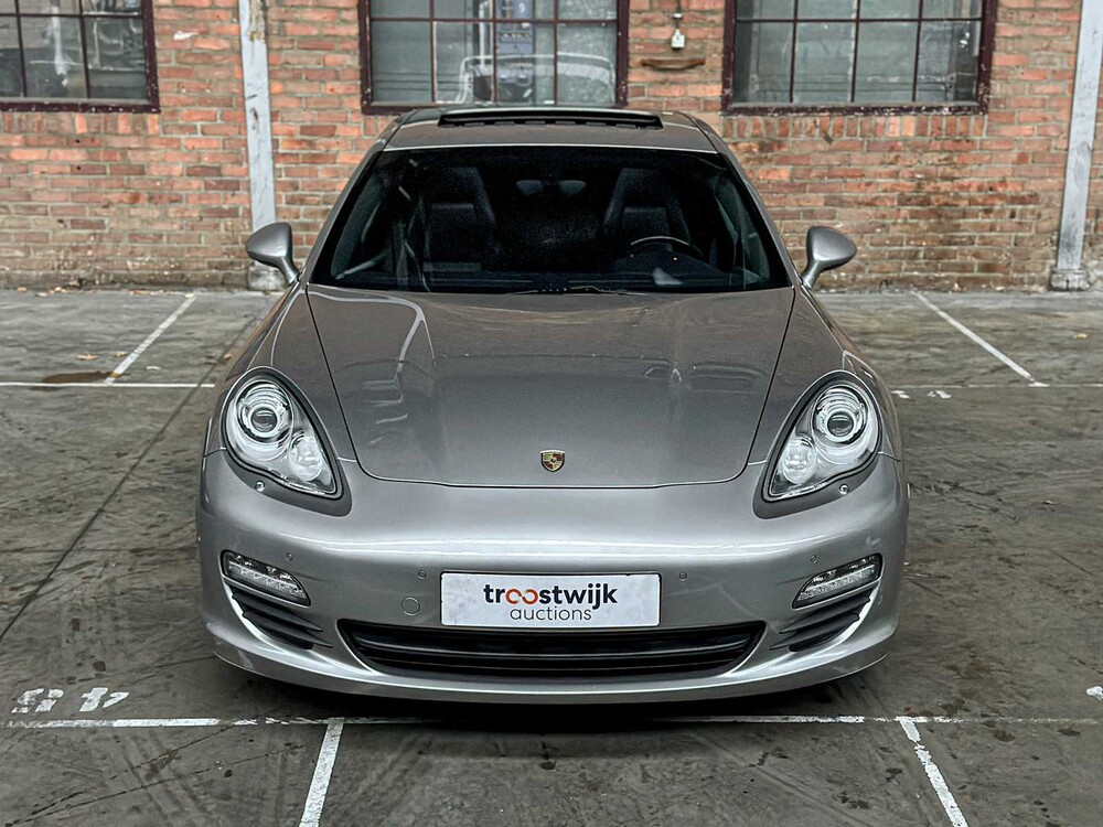 Porsche Panamera 3,6 V6 300 PS 2011