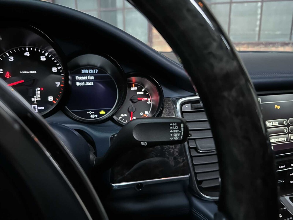 Porsche Panamera 3,6 V6 300 PS 2011