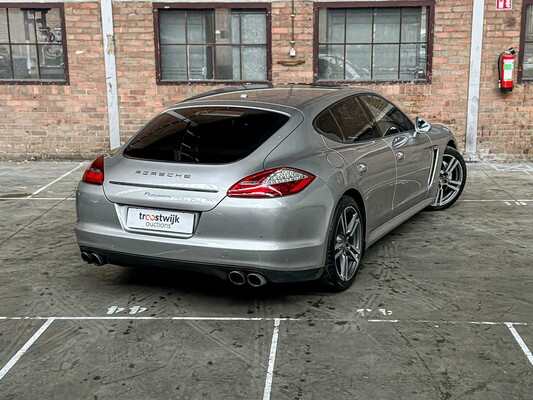 Porsche Panamera 3,6 V6 300 PS 2011