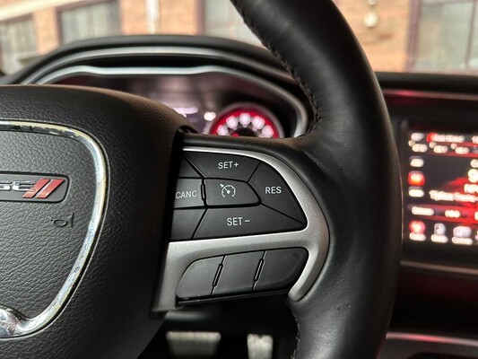 Dodge Challenger SXT PLUS 3,6 V6 305 PS 2015