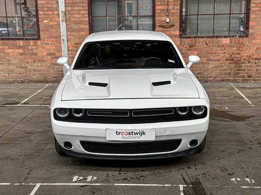 Dodge Challenger SXT 3.6 V6 305 PS 2016