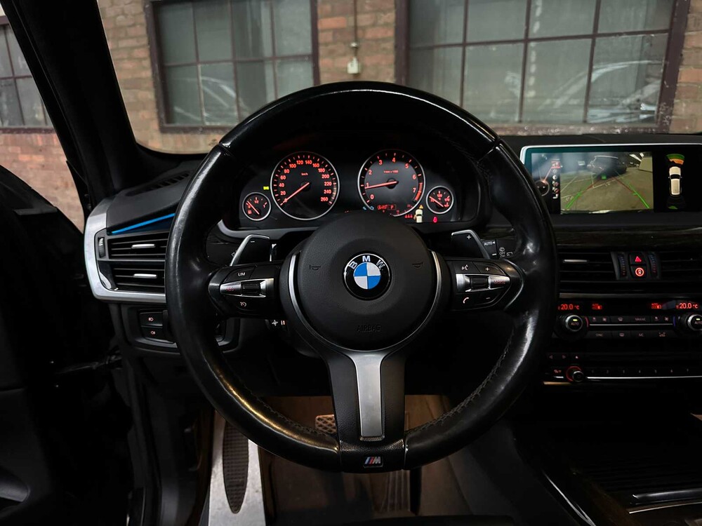 BMW X5 xDrive50i High Executive 4.4 V8 449pk 2015, J-245-HD