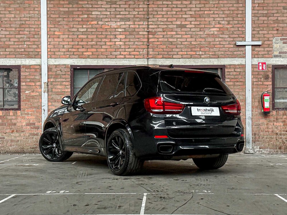BMW X5 xDrive50i High Executive 4.4 V8 449pk 2015, J-245-HD