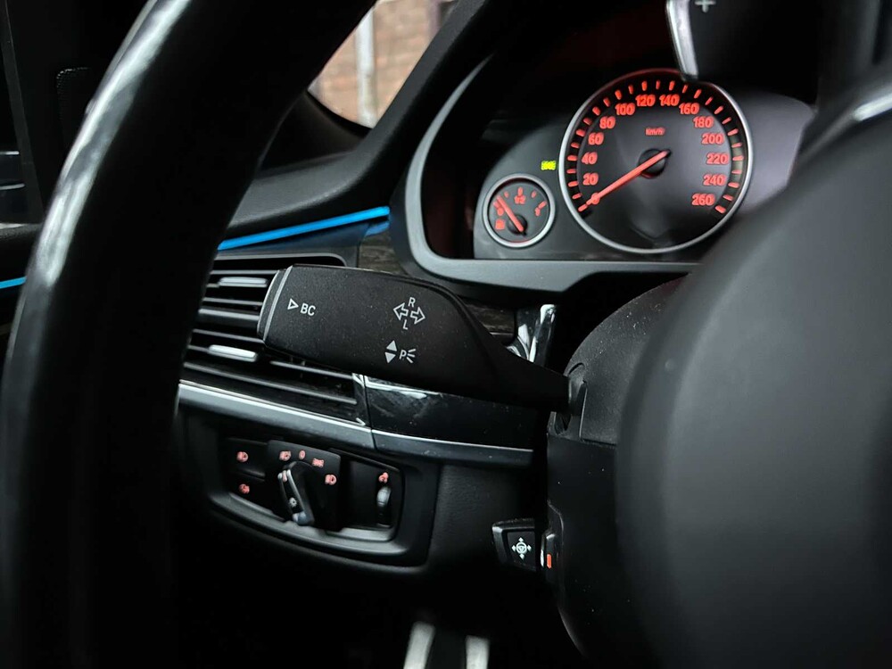 BMW X5 xDrive50i High Executive 4.4 V8 449pk 2015, J-245-HD