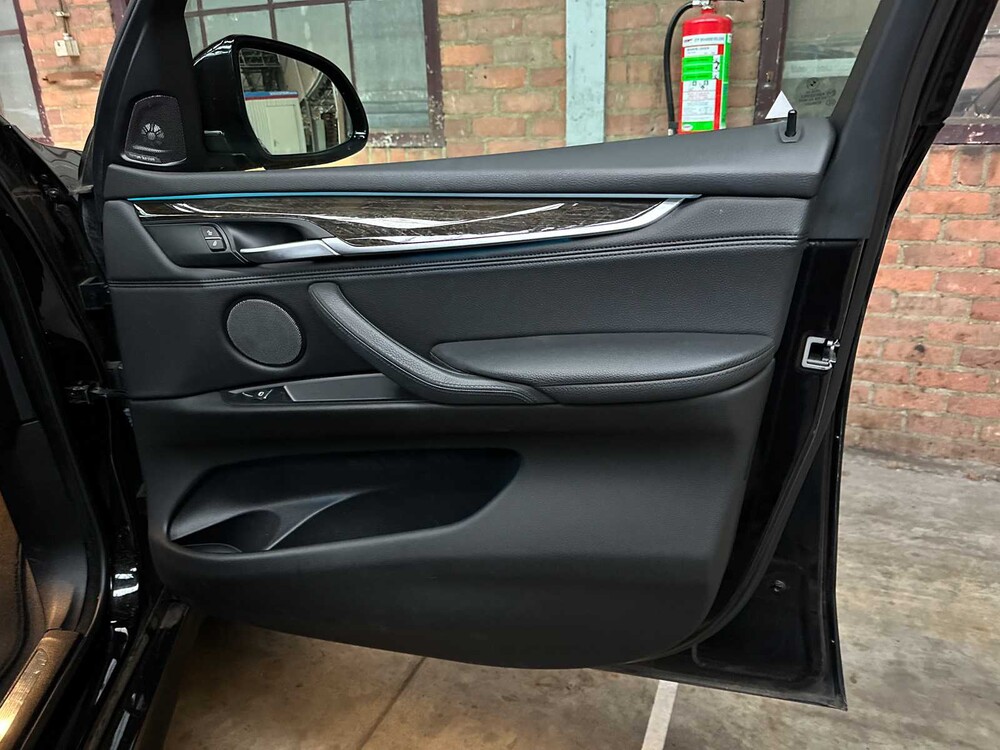 BMW X5 xDrive50i High Executive 4.4 V8 449pk 2015, J-245-HD