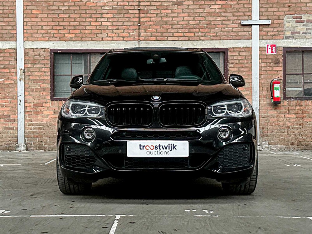 BMW X5 xDrive50i High Executive 4.4 V8 449pk 2015, J-245-HD