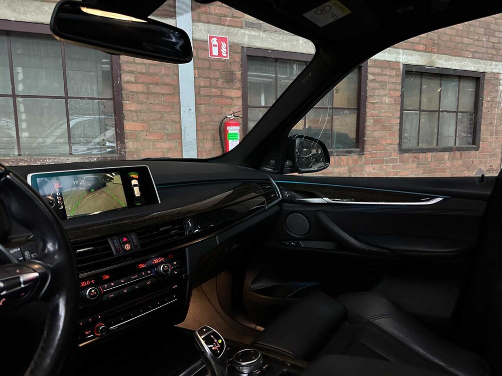 BMW X5 xDrive50i High Executive 4.4 V8 449pk 2015, J-245-HD