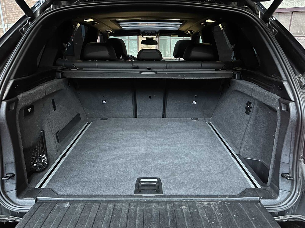 BMW X5 xDrive50i High Executive 4.4 V8 449hp 2015, J-245-HD