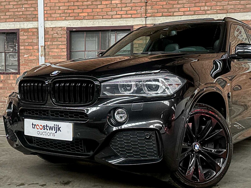 BMW X5 xDrive50i High Executive 4.4 V8 449hp 2015, J-245-HD