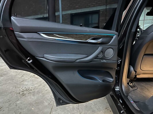 BMW X5 xDrive50i High Executive 4.4 V8 449pk 2015, J-245-HD