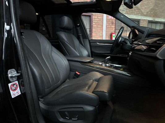 BMW X5 xDrive50i High Executive 4.4 V8 449pk 2015, J-245-HD