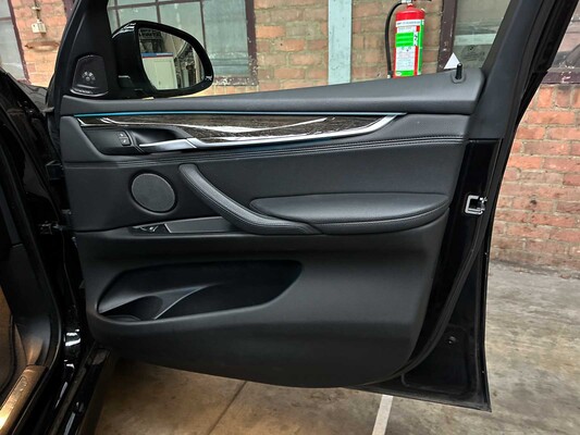 BMW X5 xDrive50i High Executive 4.4 V8 449pk 2015, J-245-HD