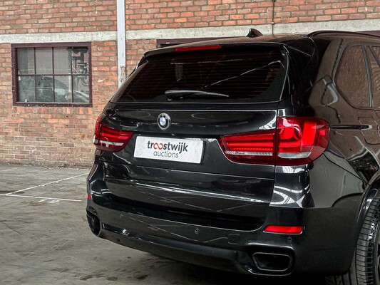 BMW X5 xDrive50i High Executive 4.4 V8 449pk 2015, J-245-HD