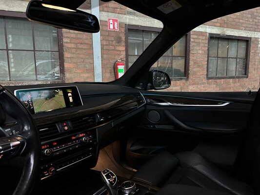 BMW X5 xDrive50i High Executive 4.4 V8 449pk 2015, J-245-HD