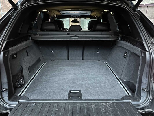 BMW X5 xDrive50i High Executive 4.4 V8 449hp 2015, J-245-HD