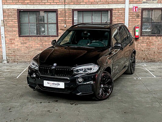 BMW X5 xDrive50i High Executive 4.4 V8 449hp 2015, J-245-HD