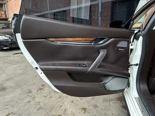 Maserati Quattroporte GT S 3.8 V8 530PK 2013