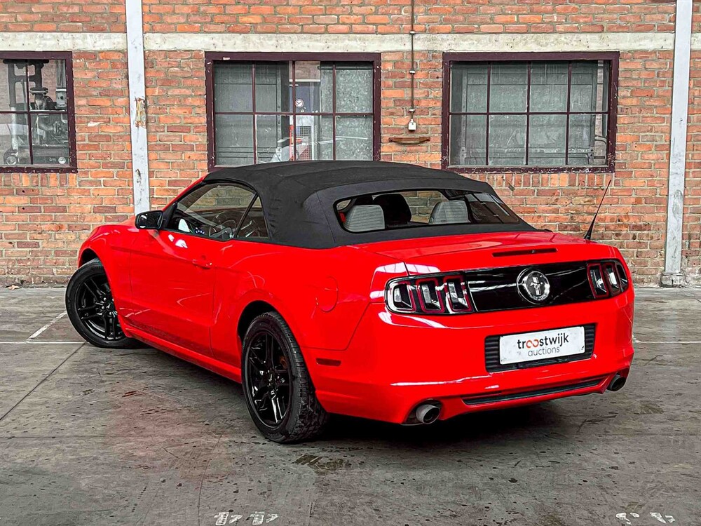 Ford Mustang 3.7 V6 310pk 2014